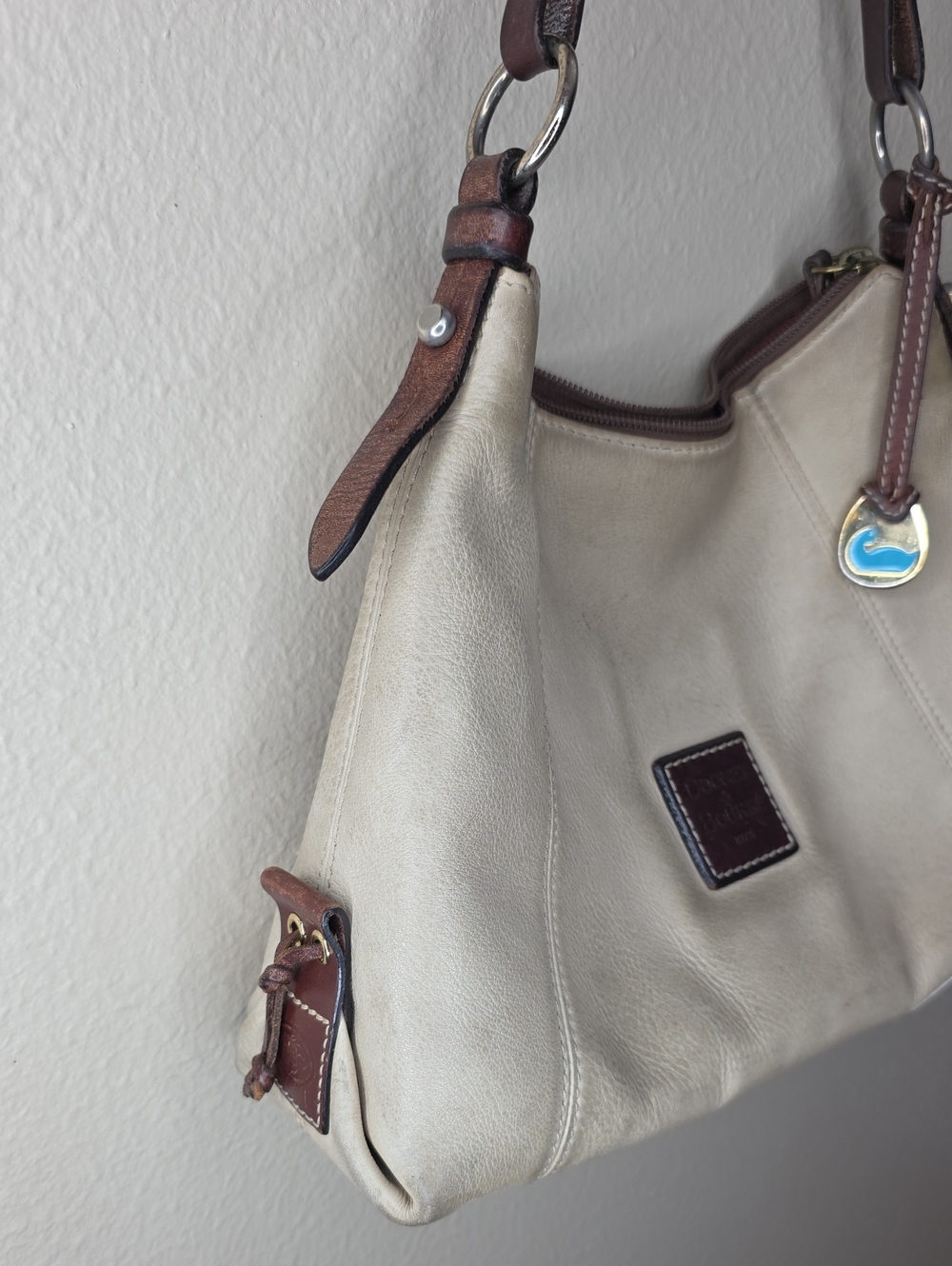 Dooney & Bourke Vintage Cream Hobo Shoulder Bag Medium Women Y2K Boho Luxury - Picture 7 of 17
